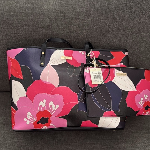 NEW!  Trina Trina Turk Floral Tote Bag with Zipper Pouch - Picture 6 of 6